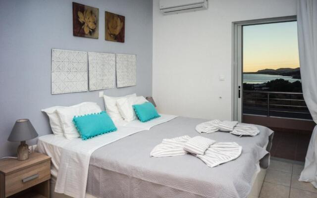 180 Degree Sea View Apartment