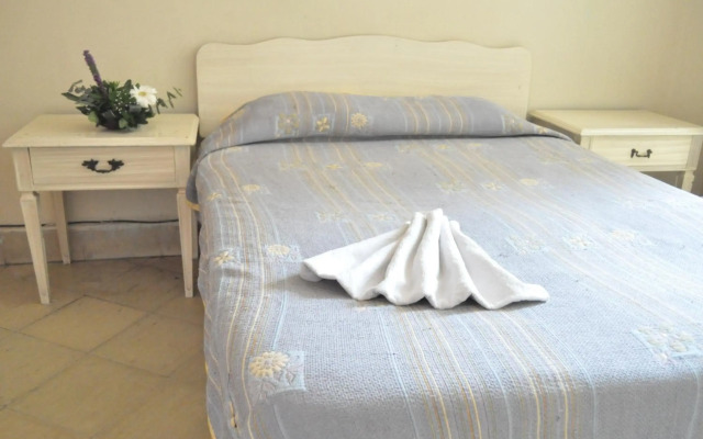 Hotel Metropolitan I