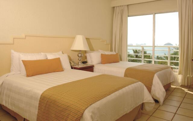 Emporio Ixtapa - with Optional All Inclusive