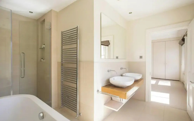 Clifton Hill by Onefinestay