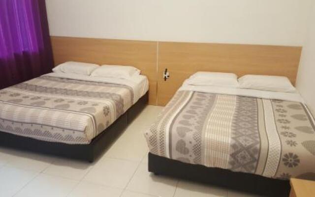 My Home N12 @ Golden Hills Night Market
