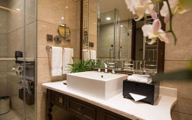Malachite Hotel
