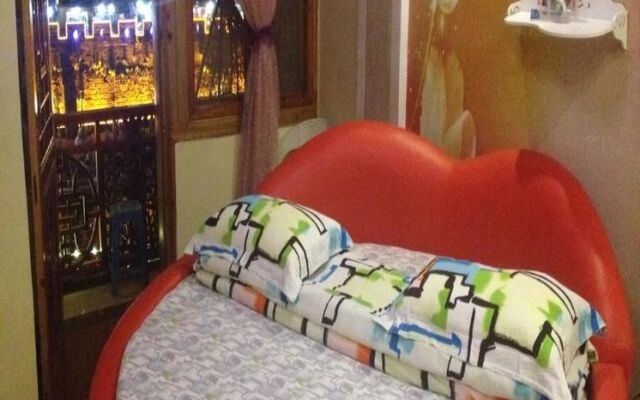 Yijian River View Guesthouse