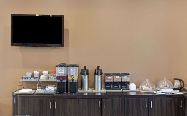 Travelodge By Wyndham Whittier