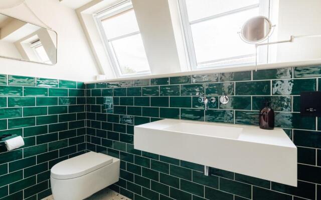 Redland Suites - Apartment 7