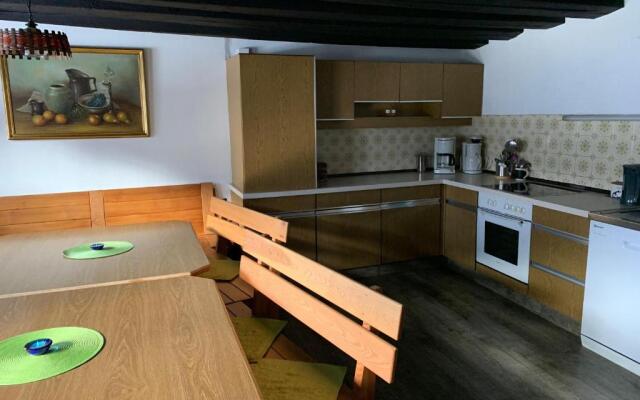 Ferienhof-Oberer-Gollmitzer-2-5-km-oberhalb-von-Heiligenblut-ruhige-sonnige-Lage-Glocknerblick