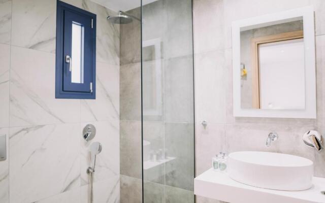 BLUE STONE Luxury Suites