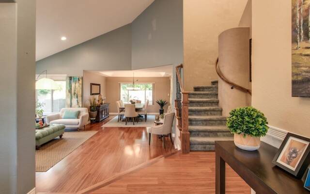 Luxe Scottsdale Home W/pool, Spa, & Tesla Charger