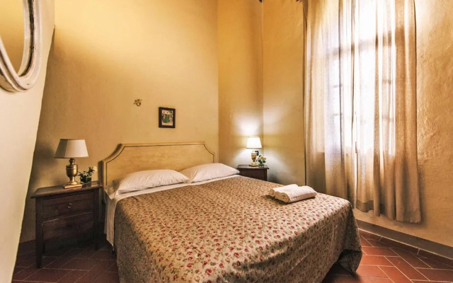 Country House in Tuscany With Pool