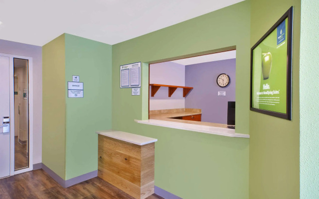 WoodSpring Suites St Louis St Charles