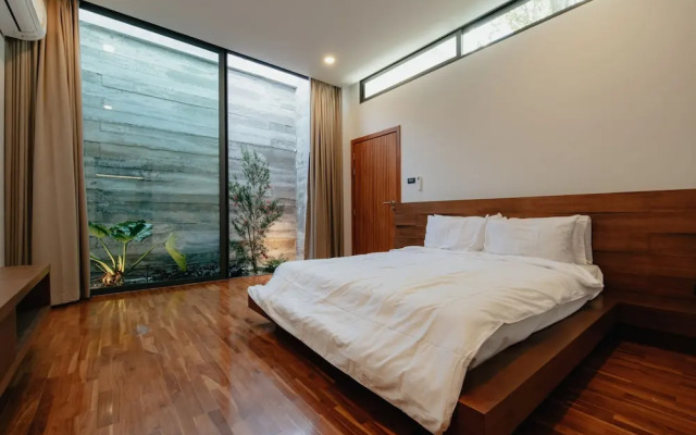 H1 Pool villa