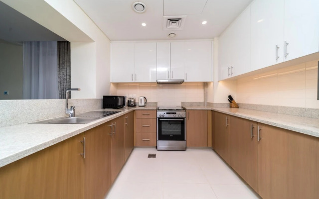 Lux BnB BLVD Central