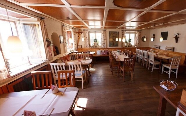 Neumaiers Hirsch Gasthof & Landhotel