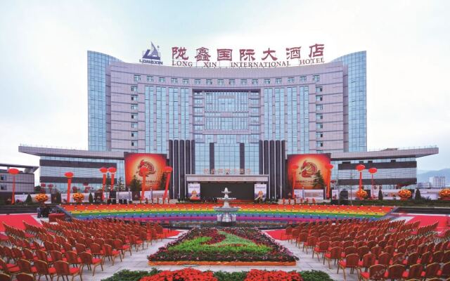 Long Xin International Hotel