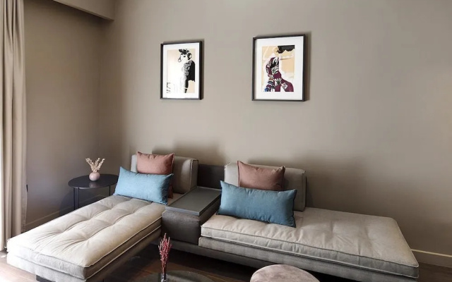 Roomore Apartments