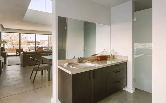 Sonder by Marriott Bonvoy The Winfield Apartments Downtown LA