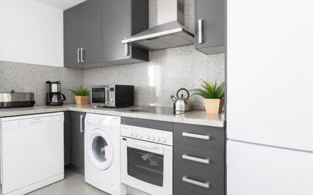 2266-Amazing newly furnished apt,on golf, sea view