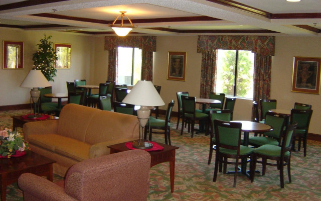 Holiday Inn Express Hotel & Suites Reidsville