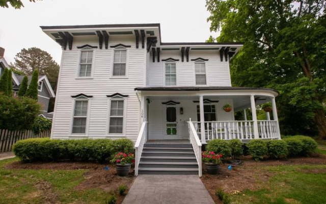 Inn at Grey Gables