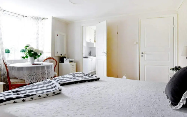 2 Person Holiday Home in Lysekil