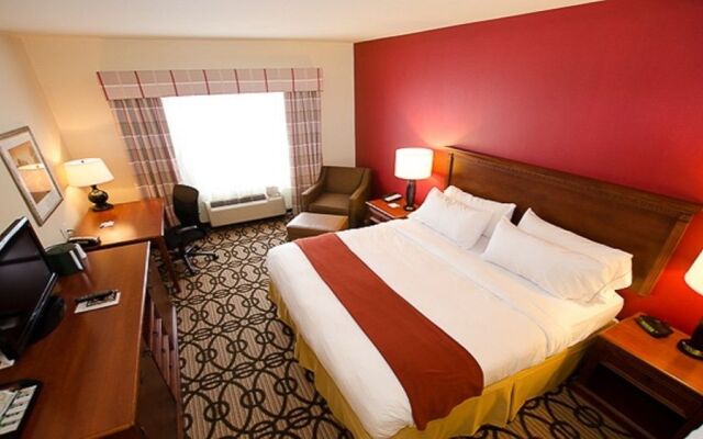 Holiday Inn Express & Suites LaGrange