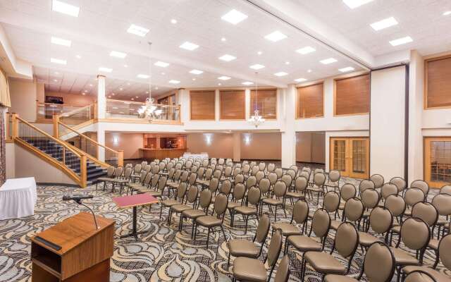 Wyndham Garden Madison Fitchburg