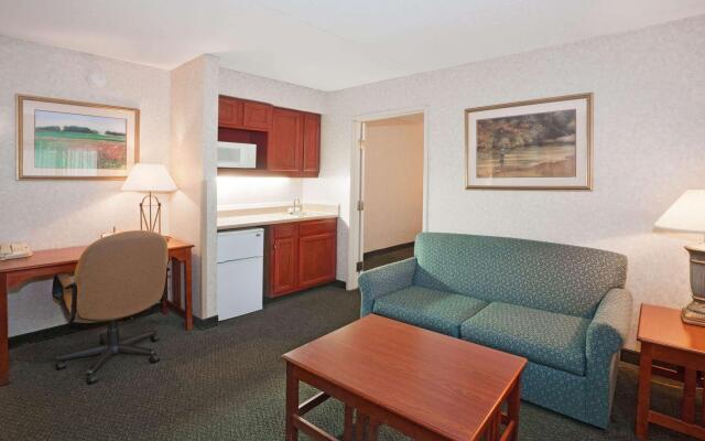 La Quinta Inn & Suites Overland Park