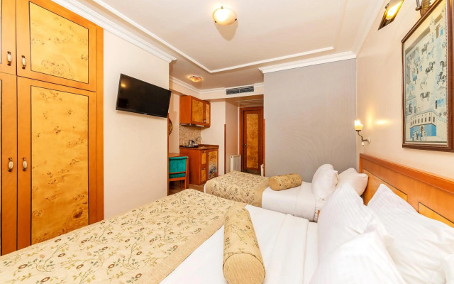 Latanya Park Resort
