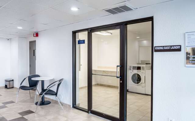 Studio 6 Miamisburg, OH - Dayton