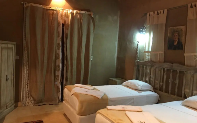 Shanda Lodge Desert Resort