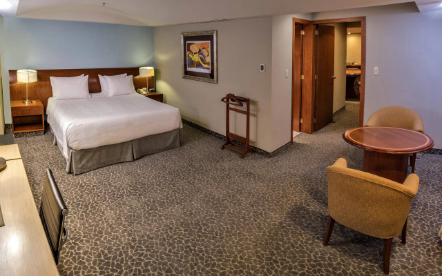Courtyard by Marriott Mexico City Revolucion