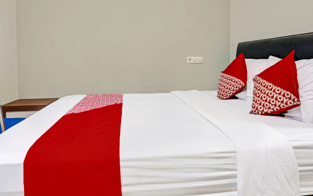 Oyo 91812 Nh Kost Syariah