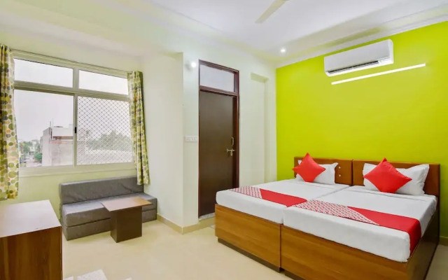 Oyo 47025 Hotel Rishabh Inn