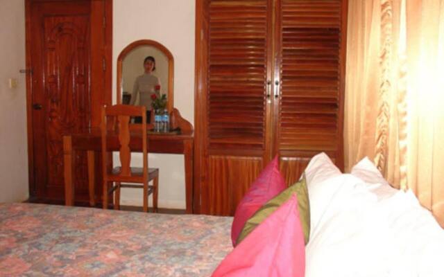 Ponloue Angkor Siem Reap Villa