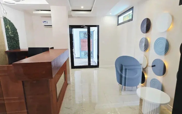 Suna'A Home Logpom