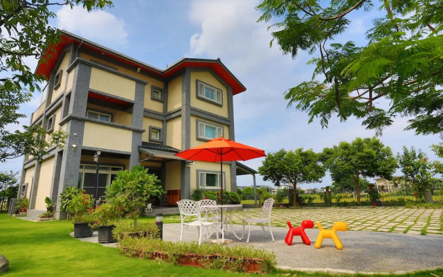 Warm Yilan B&B