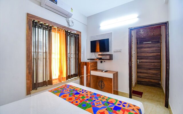 Fabhotel New Dream Palace