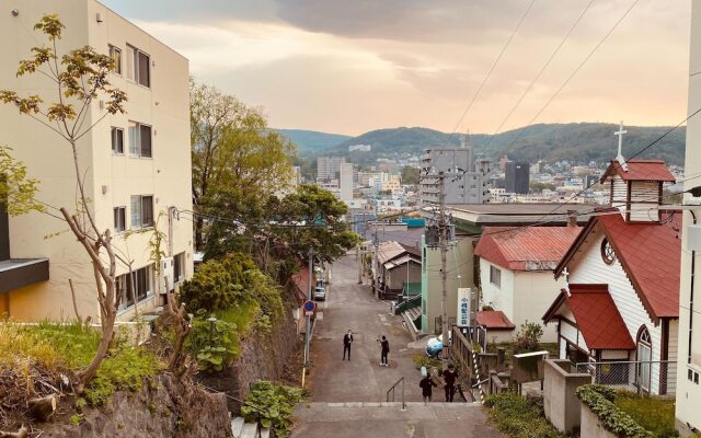 UCHI Living Stay Otaru Suitengu
