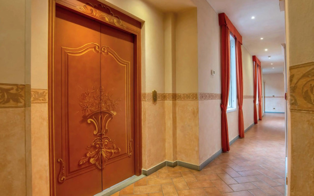 Hotel Alba Palace