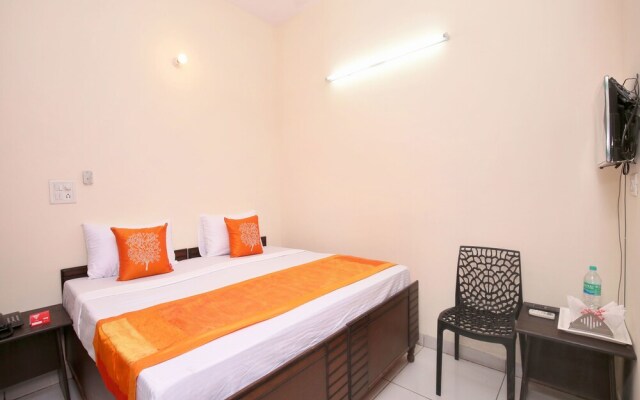 OYO 13007 Humble Residency