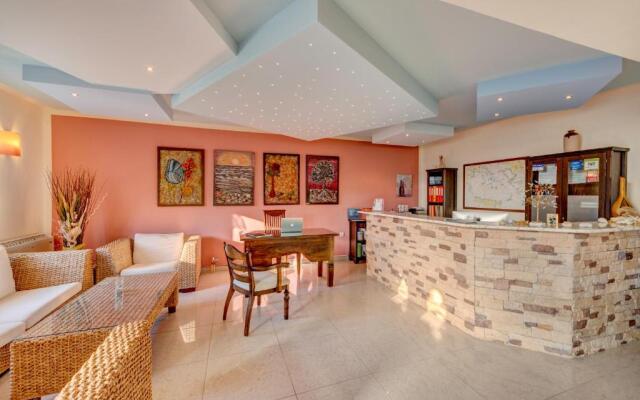 Sunrise Beach Suites