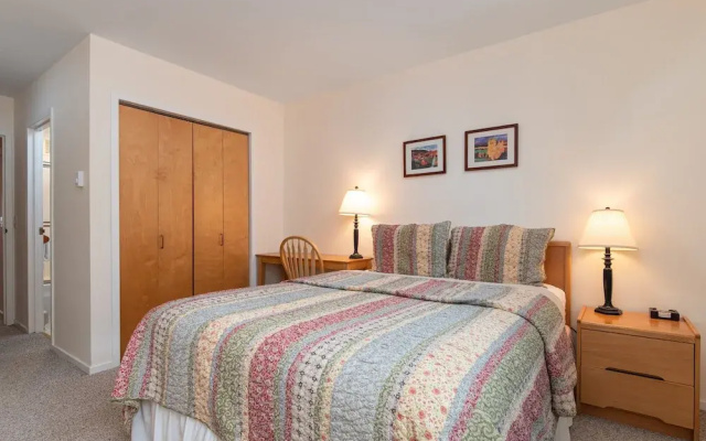 100 Snow Creek 2 Bedroom Condo