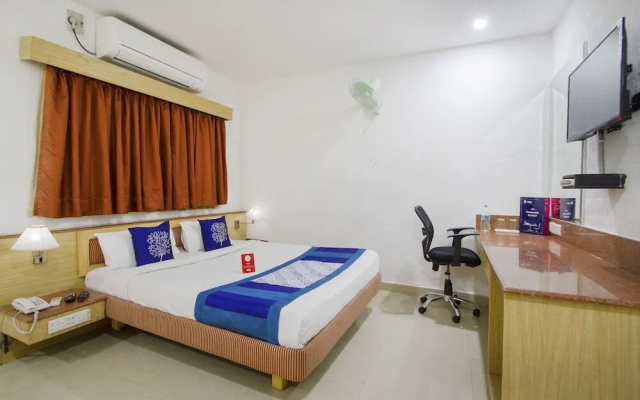 Capital O 10209 Comfort Inn