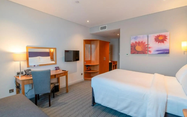Premier Inn Abu Dhabi Airport (Business Park)