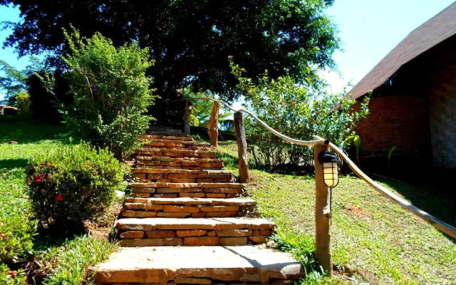 The Cliff and River Jungle Resort