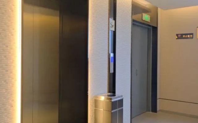 Homeinn Business Hotel (Haian Senior School Xirun CityMall)