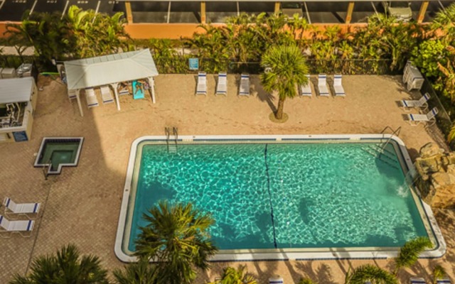 Riviera Club 701