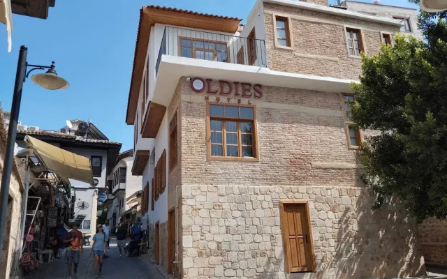 Oldies Hotel