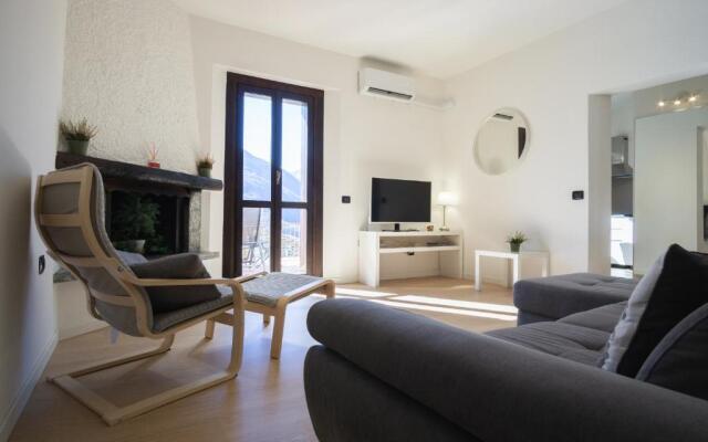 Panoramic Italian Alps Apartment Agape