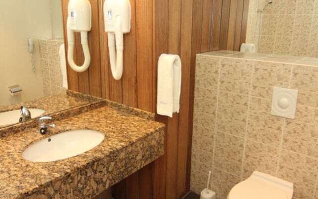 Arabella Beach Hotel